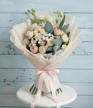 Букет цветов из:  Розы и Лизиантусы в Алферово