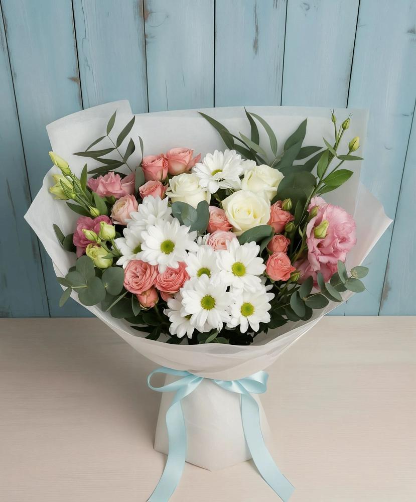 Букет цветов из: Розы, Лизиантусы и Хризантемы в Алферово