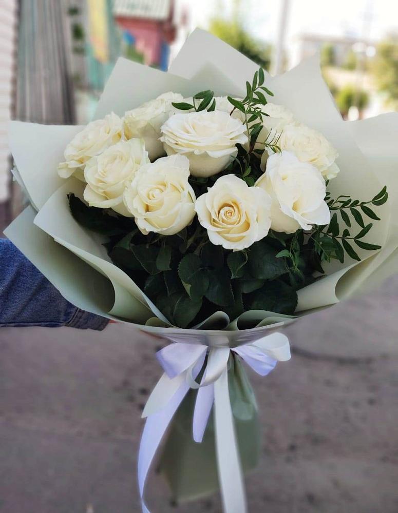 Букет Белые розы Проуд в Алферово