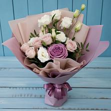 Букет цветов из:  Розы и Лизиантусы в Алферово