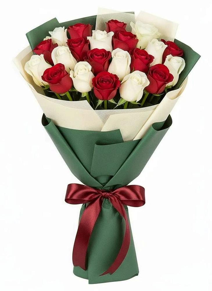 Букет Микс из красных и белых роз в Алферово