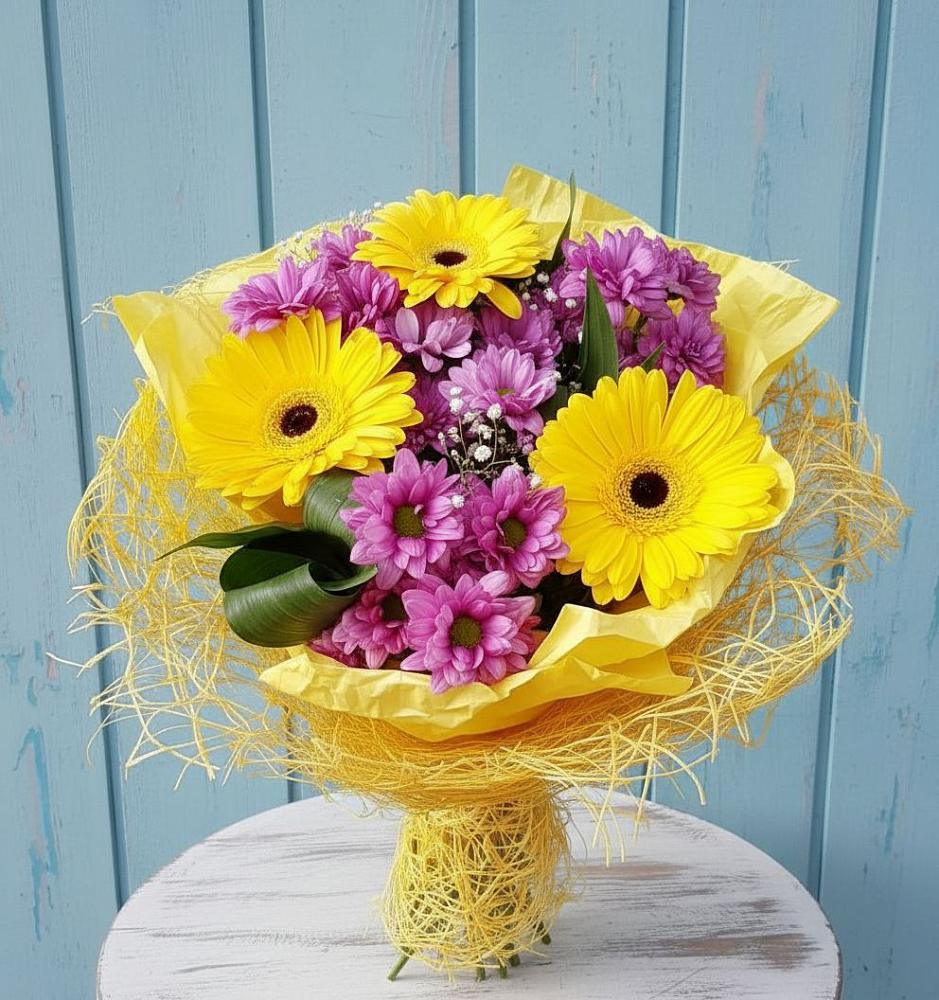 Букет цветов из: Хризантемы и Герберы в Алферово