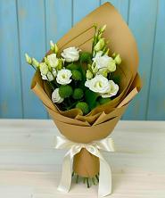 Букет цветов из:  Хризантемы и Лизиантусы в Алферово