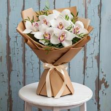 Букет цветов из:  Орхидеи и Розы в Алферово
